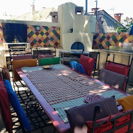 Appartement En Sous Sol De Villa Avec Acces Jardin Et Piscine Marseille Luaran gambar
