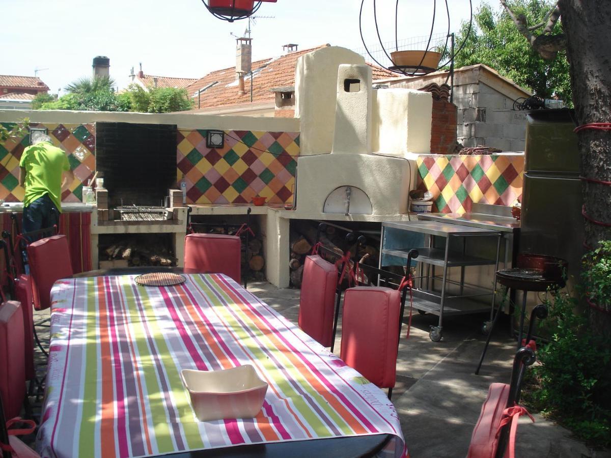 Appartement En Sous Sol De Villa Avec Acces Jardin Et Piscine Marseille Luaran gambar