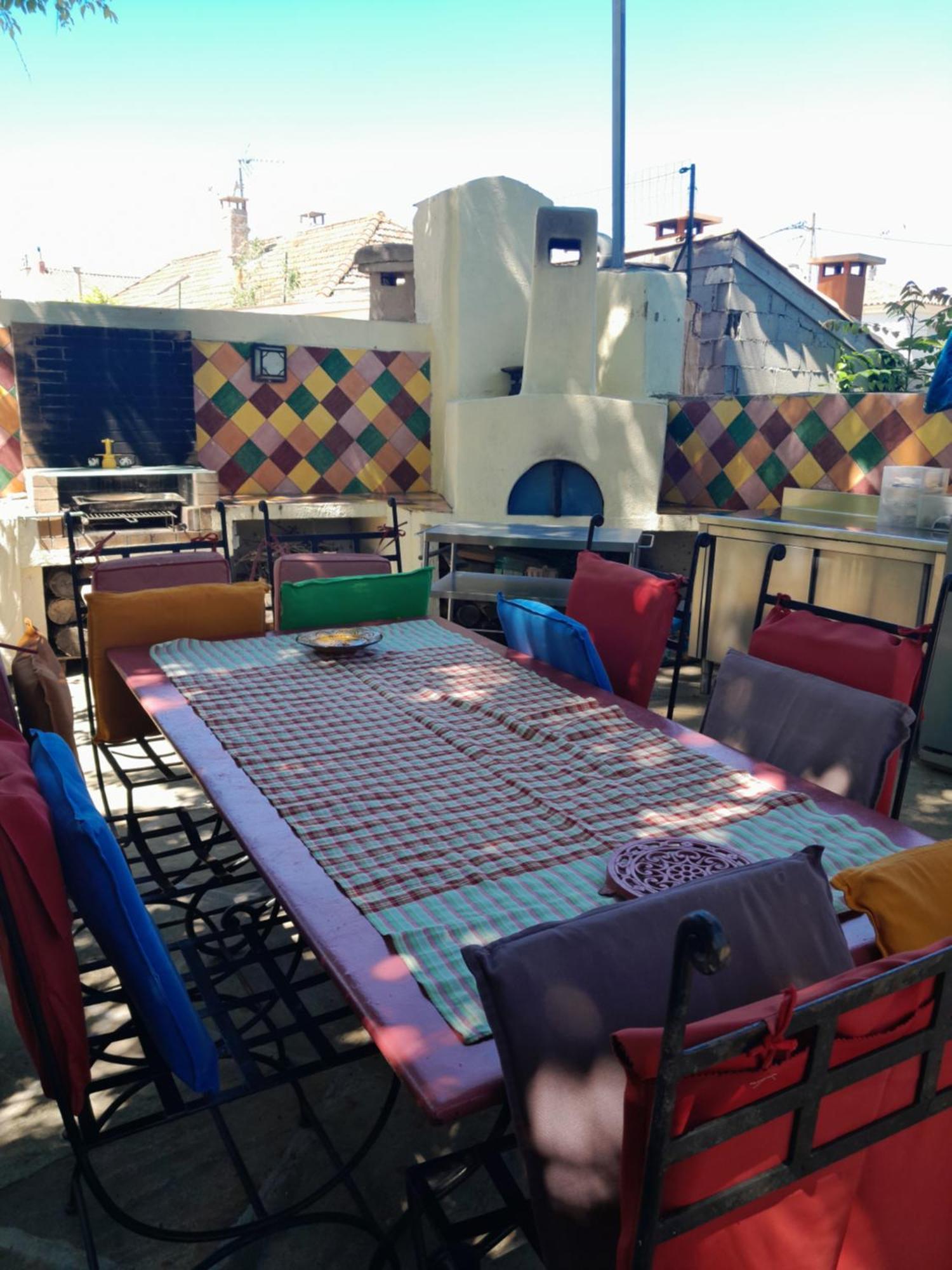 Appartement En Sous Sol De Villa Avec Acces Jardin Et Piscine Marseille Luaran gambar